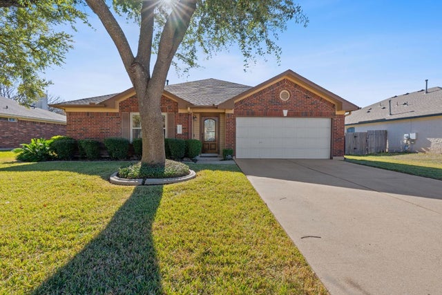 1203 Crossvine Way, Pflugerville