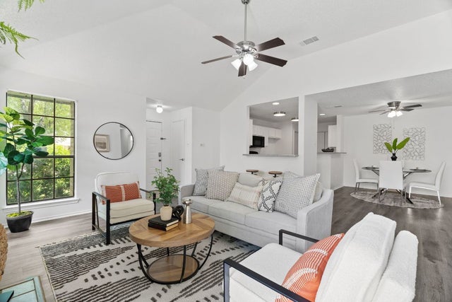 800 Saunders Drive, Round Rock