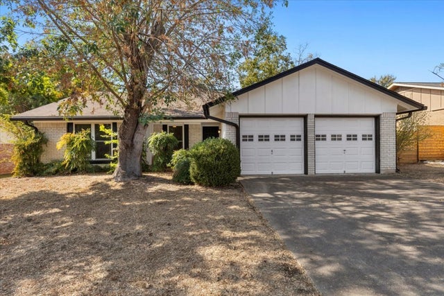 2705 Deeringhill Drive, Austin