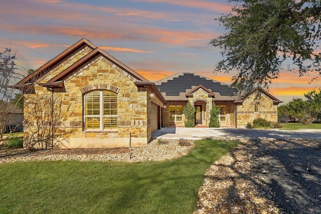 390 Hawthorne Loop, Driftwood