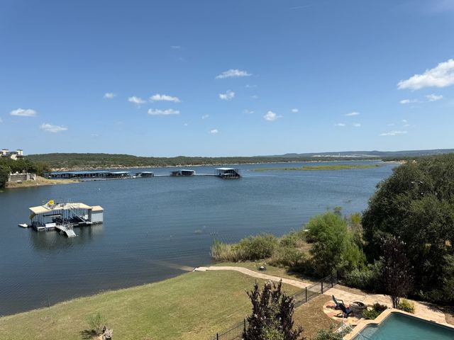 Residential Real Estate for Sale at 3506 Parliament Cv on Lake Travis - MLS #7973674