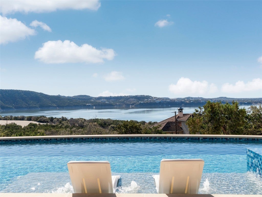 13805 Skyline Drive, Austin