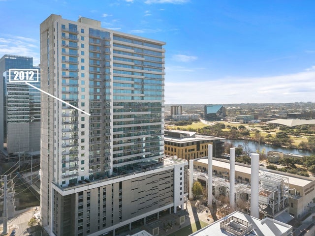 222 West Avenue 2012, Austin