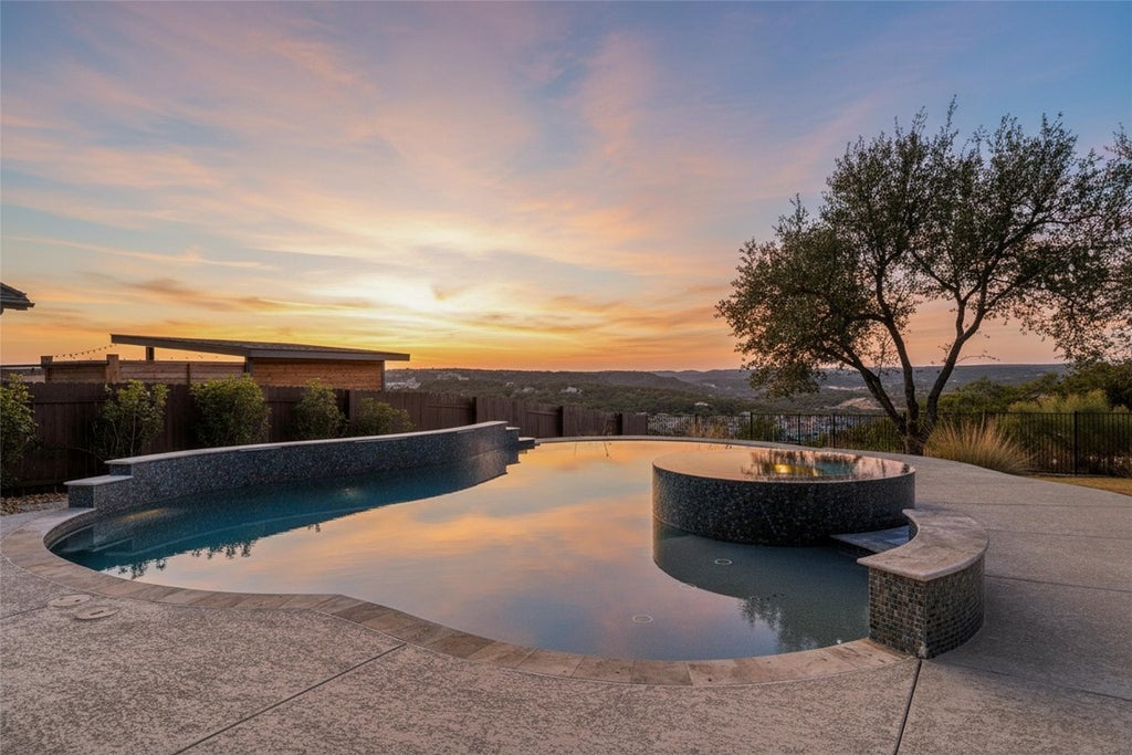 2709 Painted Sky Bend, Leander