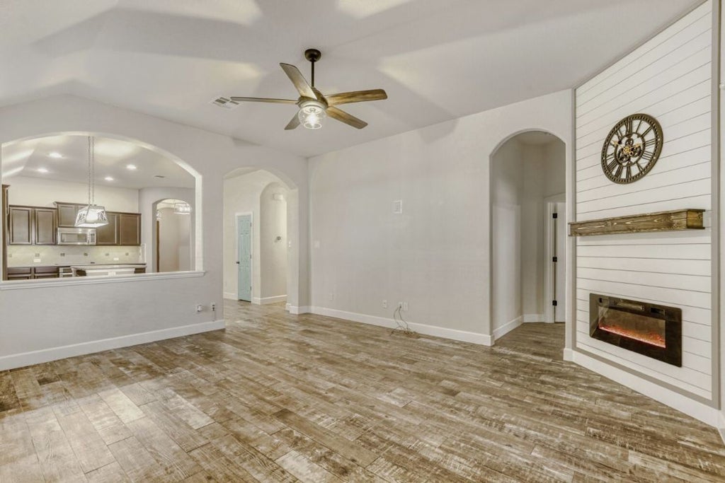 1813 Chimney Drive, Leander