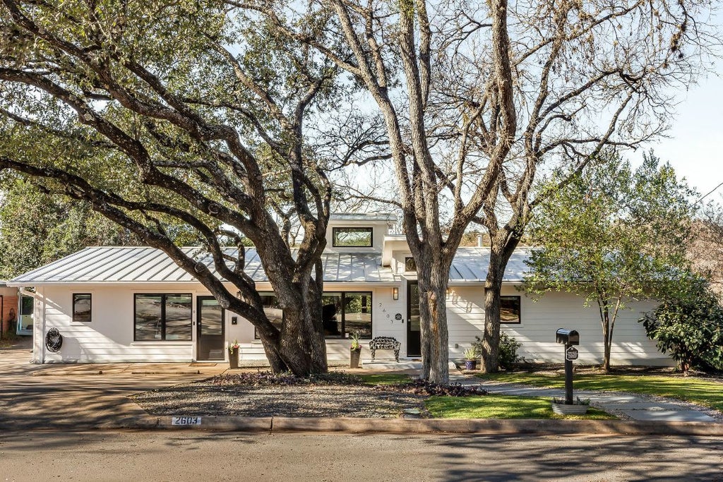 2603 Deerfoot Trail, Austin