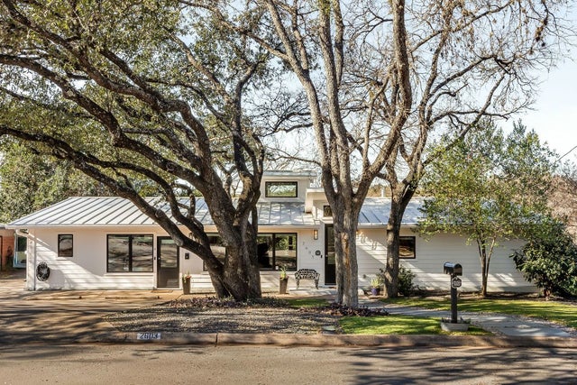 2603 Deerfoot Trail, Austin