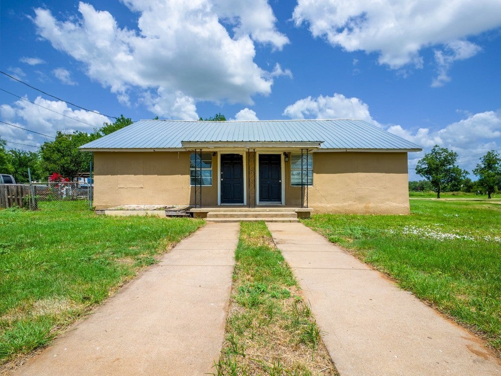 Photo of Listing #2072576