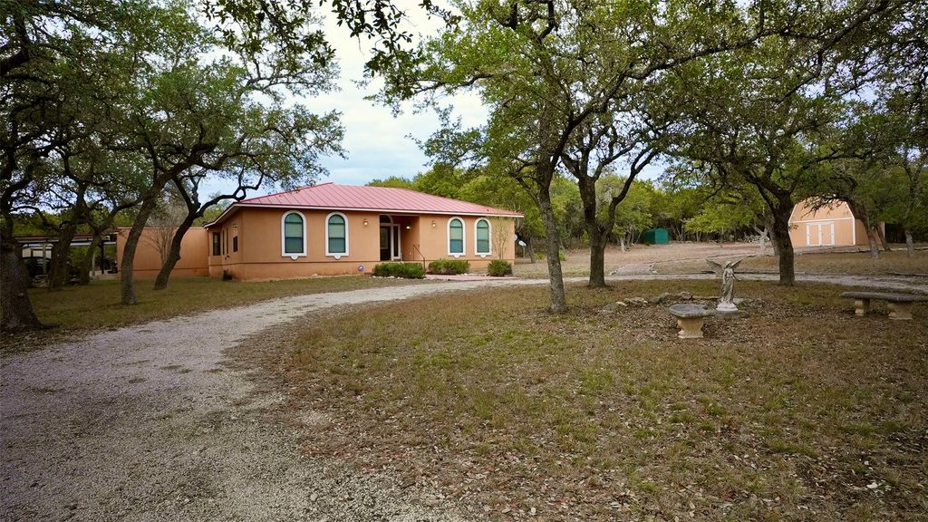 450 Windmill Oaks Drive, Wimberley