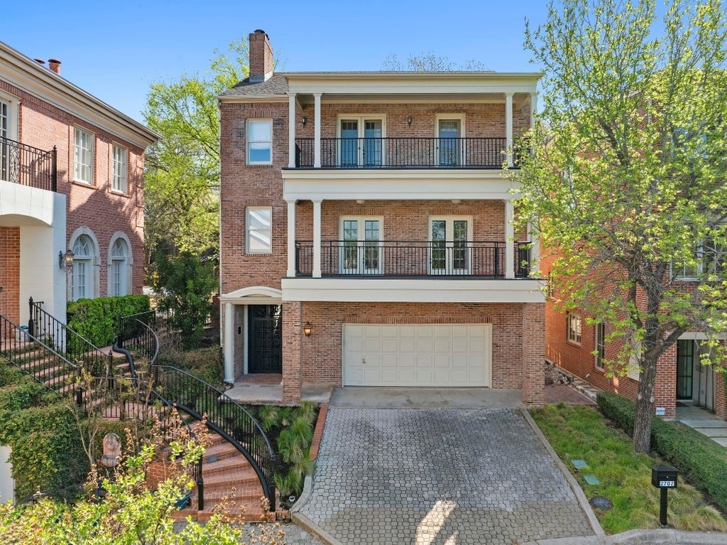 2702 Hillview Green Lane, Austin