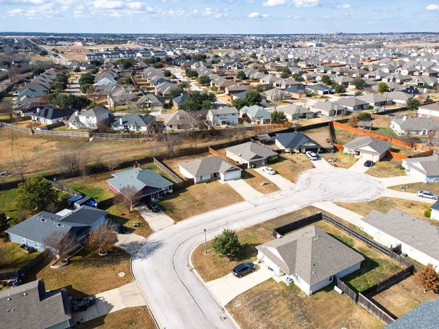 916 Freedom Court, Temple