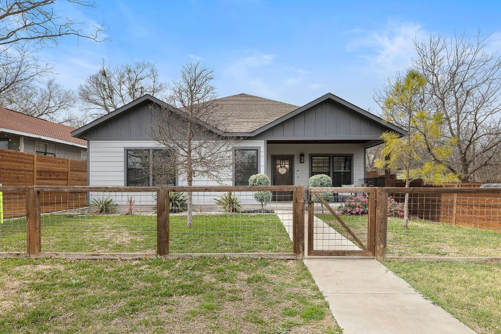 611 Elliott Street, Taylor