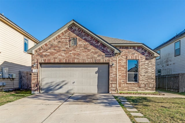 6817 Horseshoe Pond Drive, Del Valle