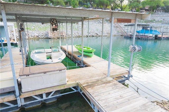 16308 Lake Loop, Austin