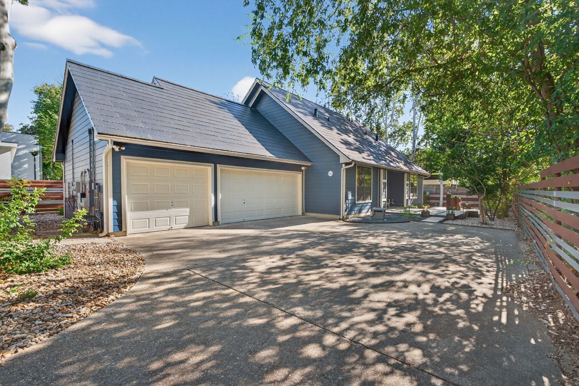 Photo of Listing #8055489