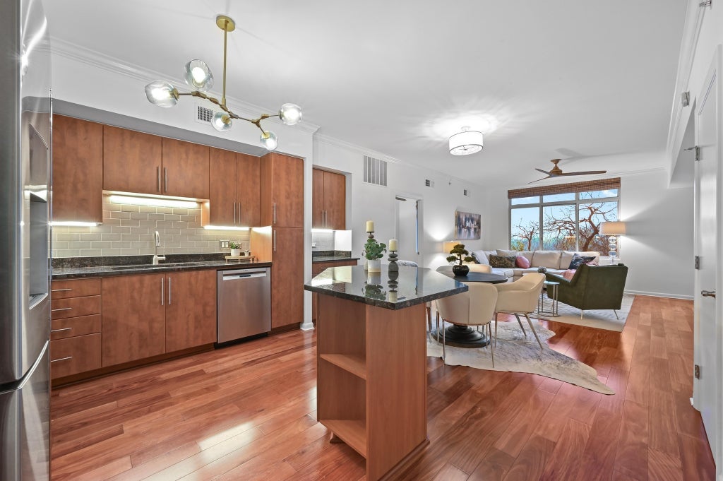 54 Rainey Street 412, Austin