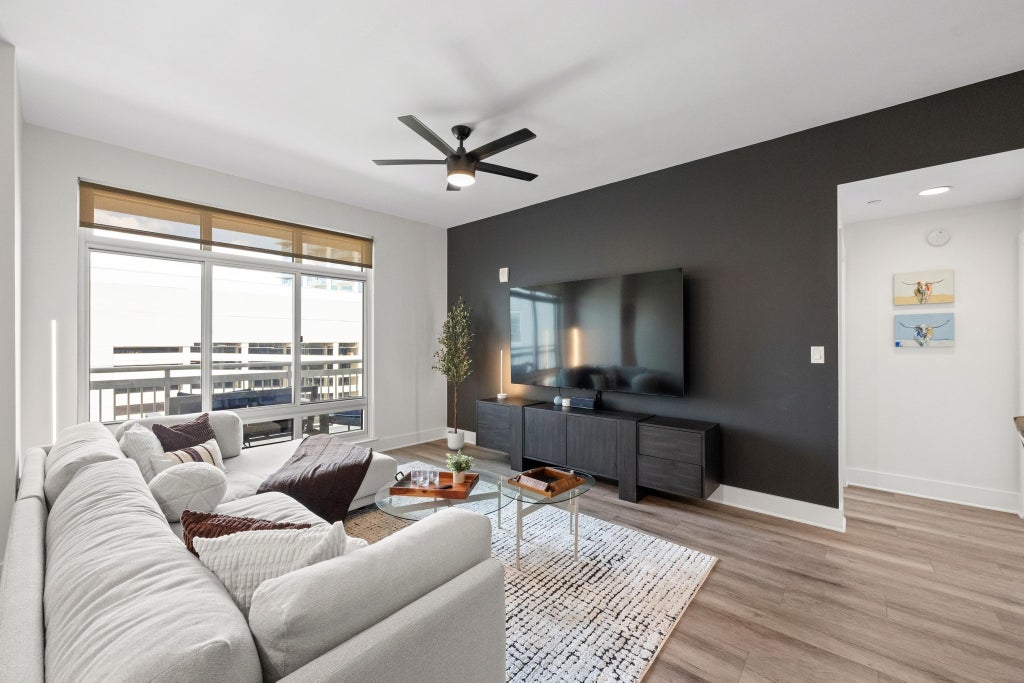 603 Davis Street 1002, Austin