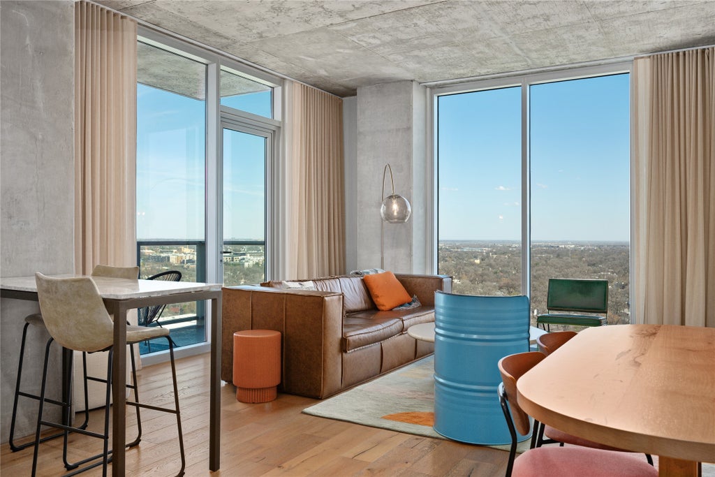 48 East Avenue 2204, Austin
