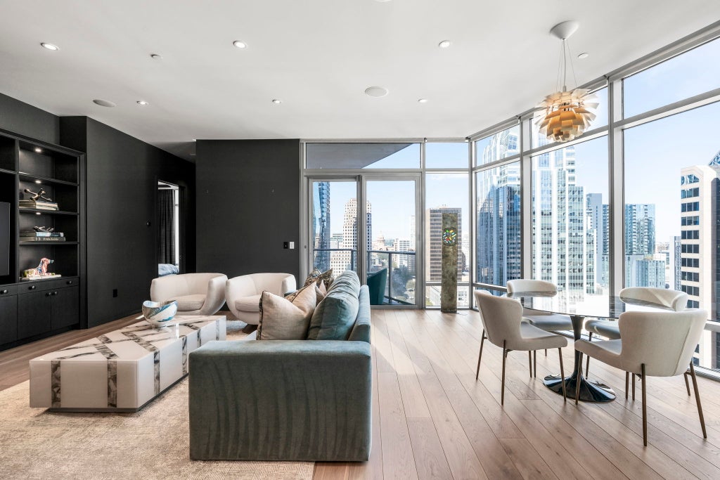 200 Congress Avenue 21d, Austin