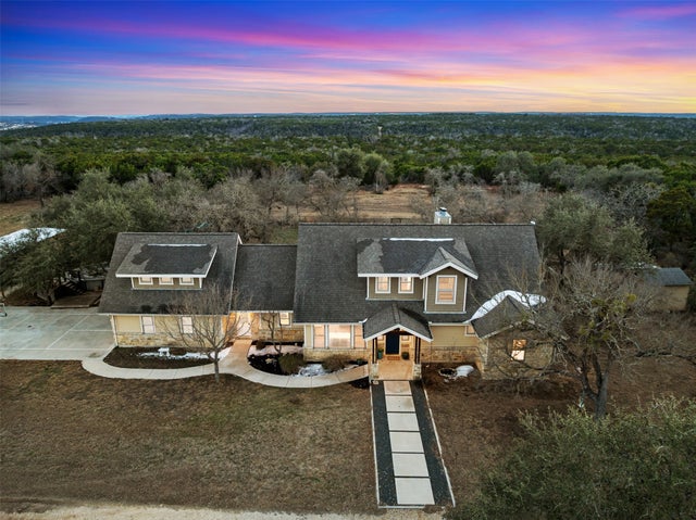 221 Mesa Oaks, Leander