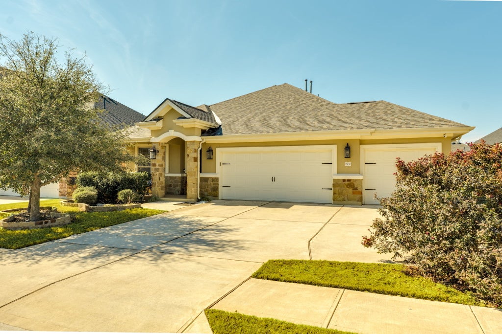 2937 Fire Rock Drive, Leander