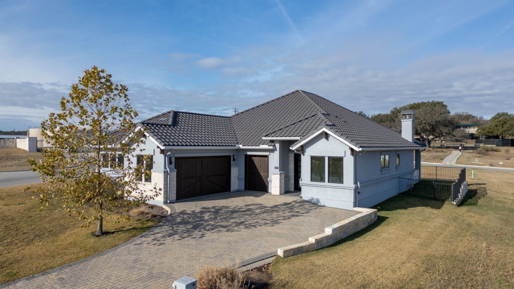 1837 Art Adams Way, Spicewood