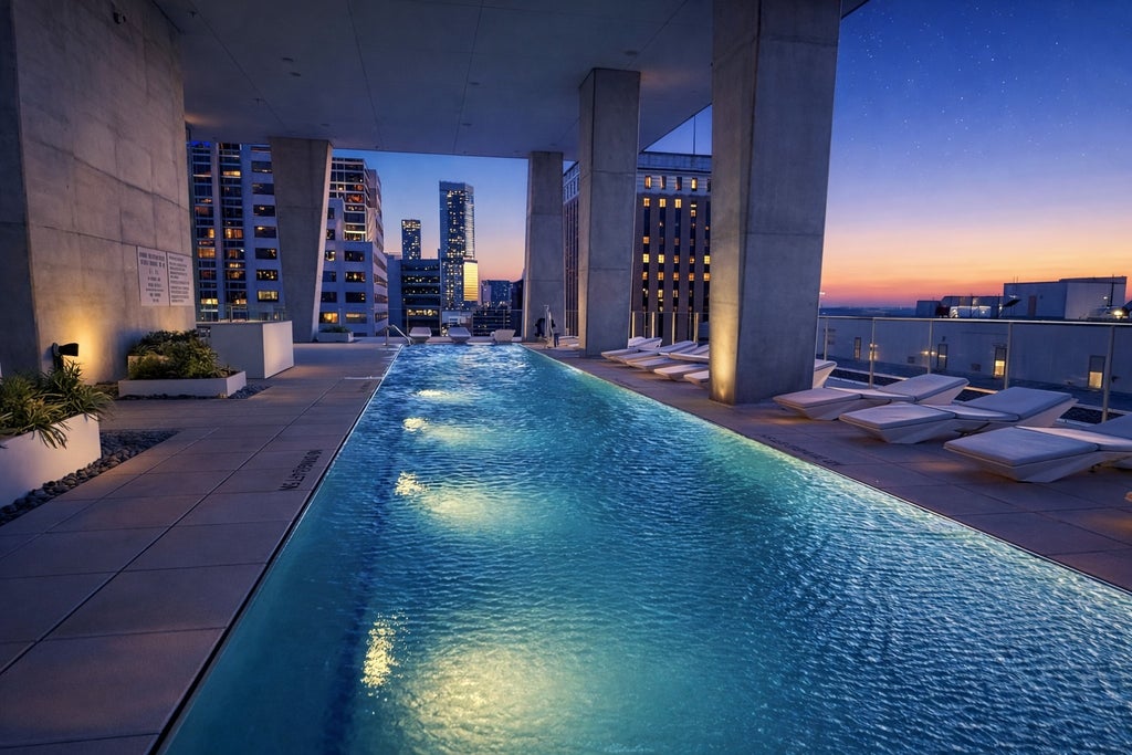 313 W 17th Street 2301, Austin