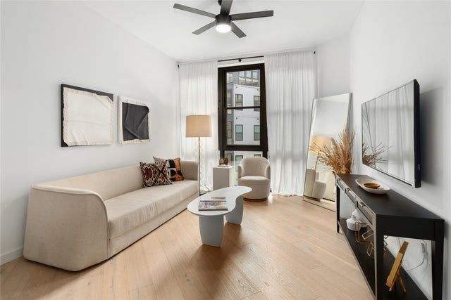 800 Embassy Drive 421, Austin