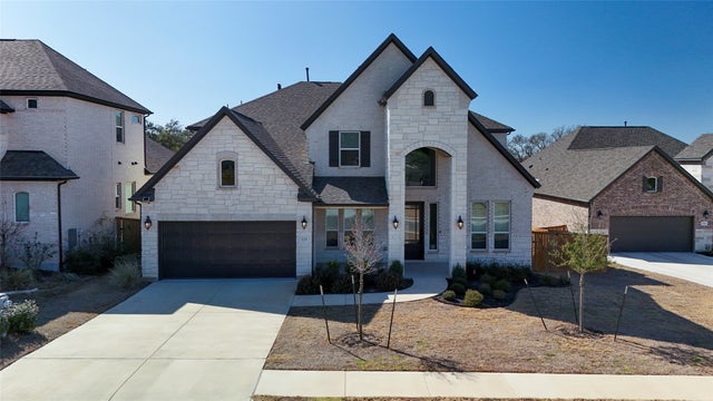 579 Jackson River Loop, Kyle