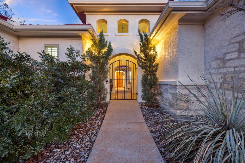 220 Neal Drive, Liberty Hill