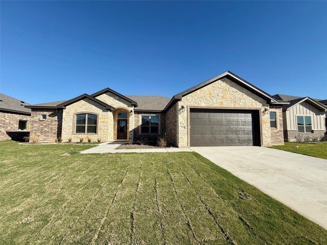 718 Eagle Claw Drive, Salado