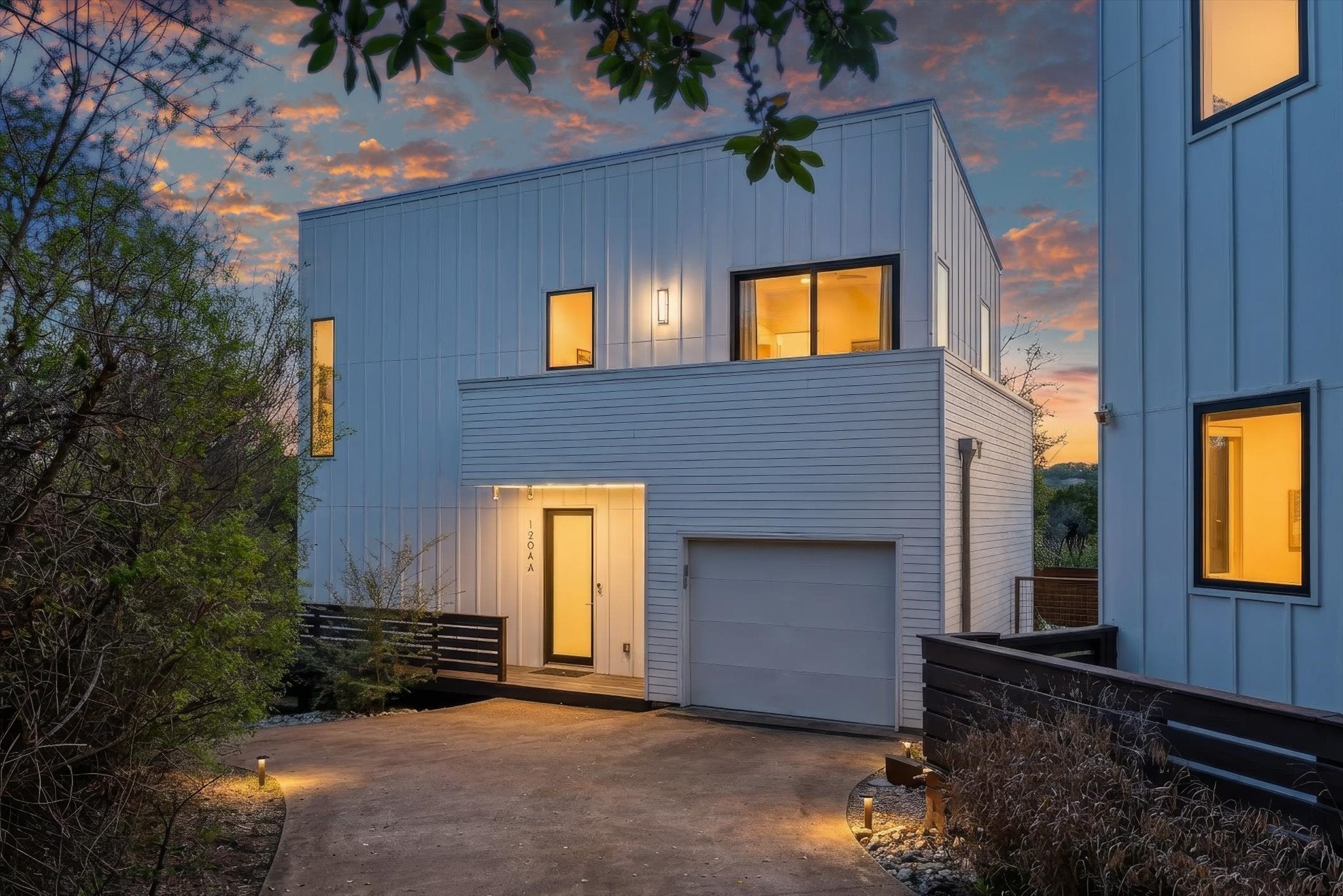 Photo of Listing #4009922