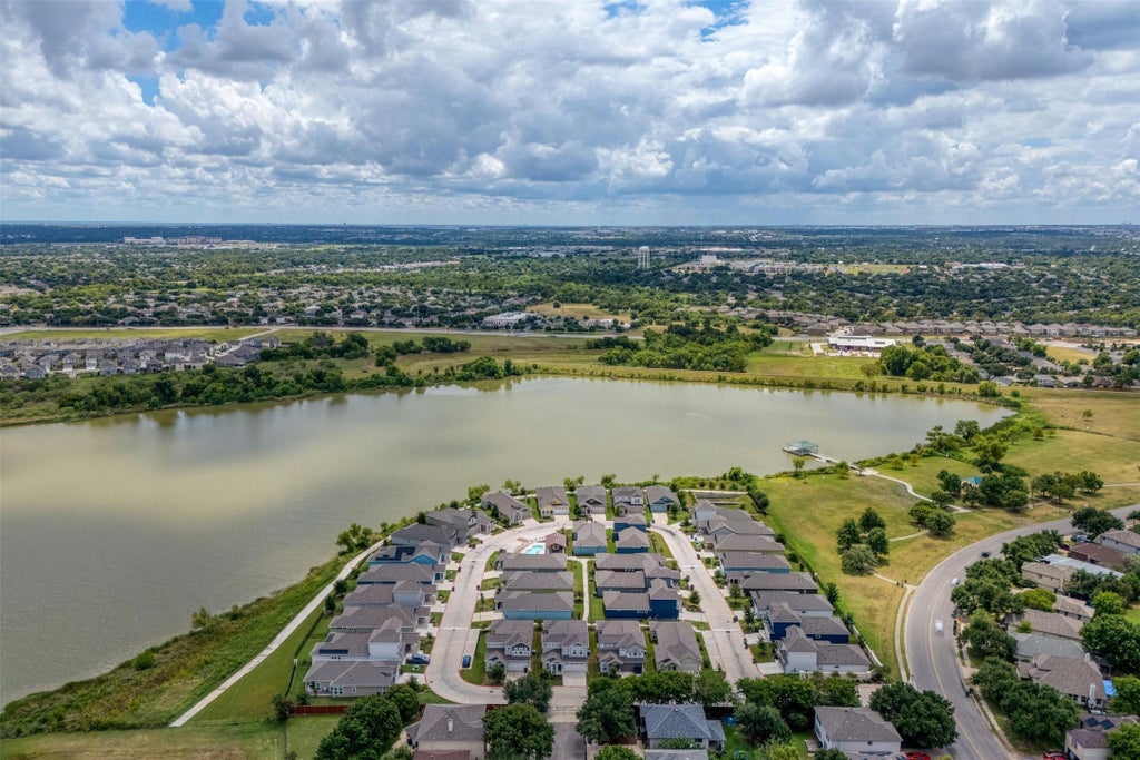 3017 Settlement Drive 24, Round Rock