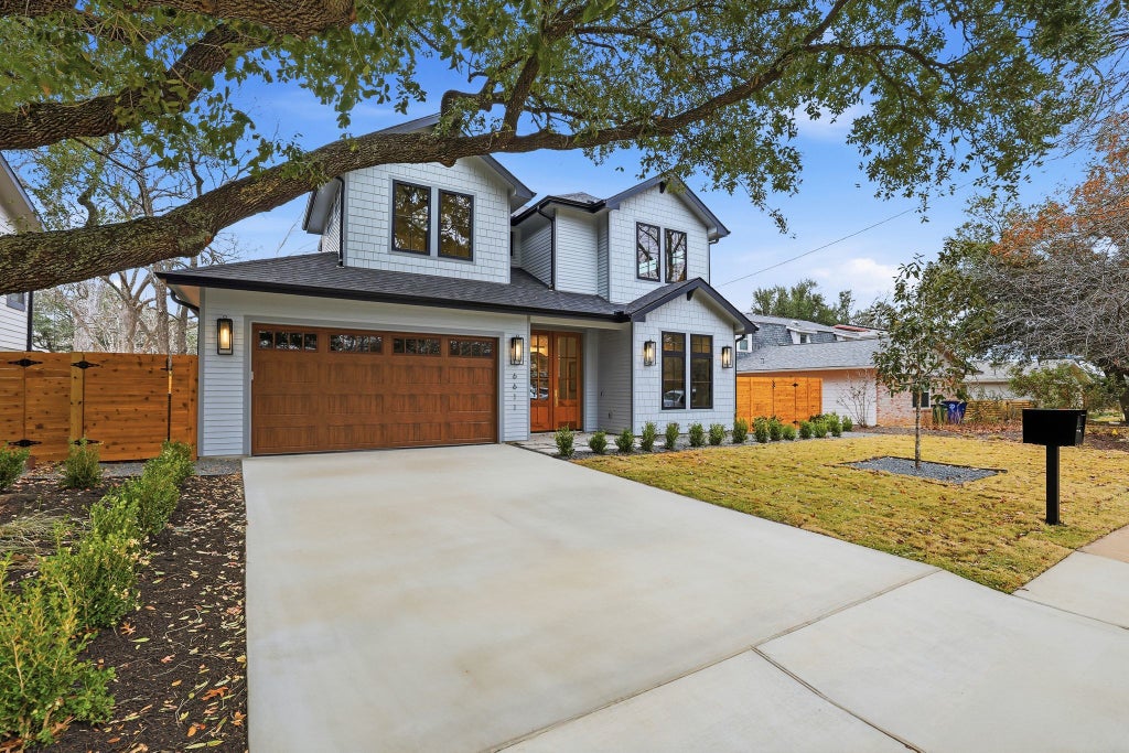 6611 Lexington Road, Austin