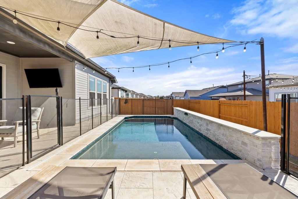 8116 Petronas Pass, Austin