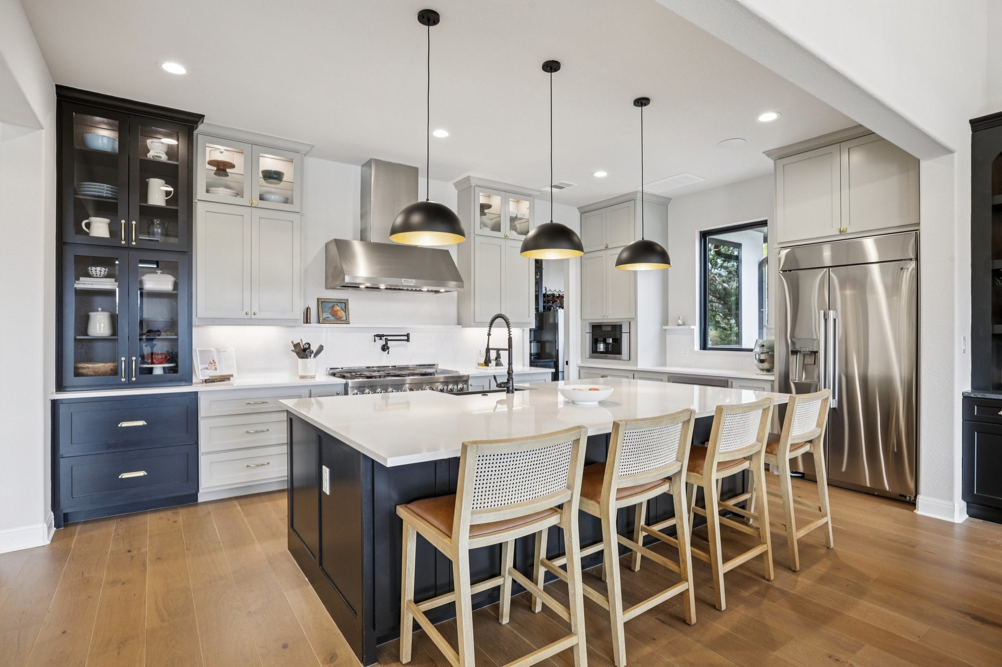 Photo of Listing #2745300