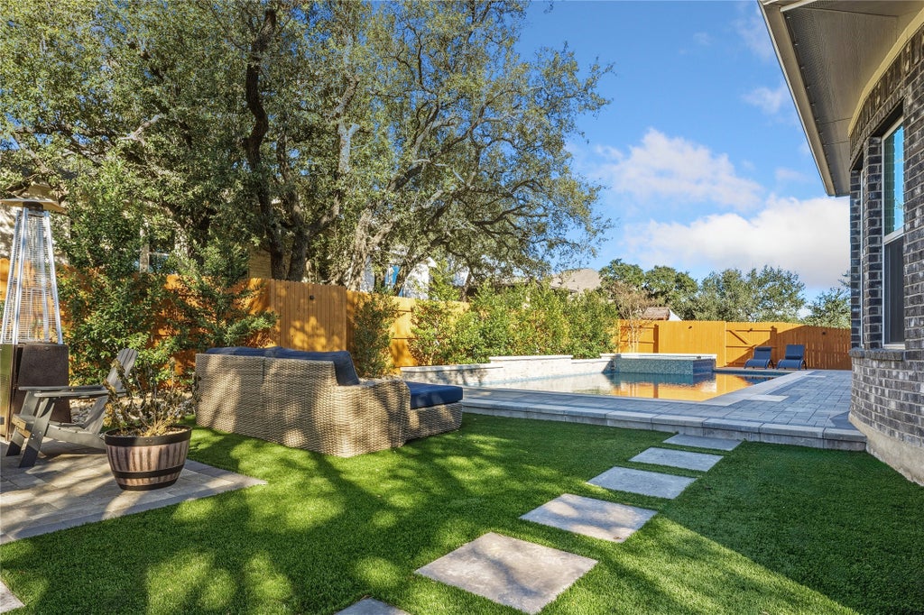 222 Canal Drive, Dripping Springs