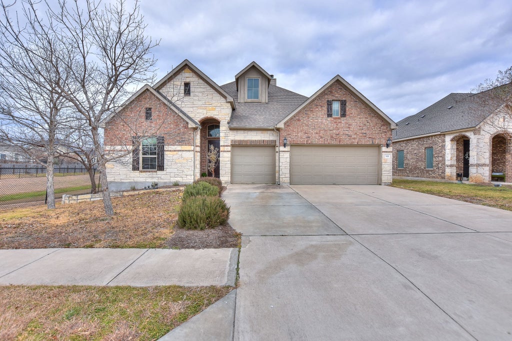 921 Wolcott Drive, Leander