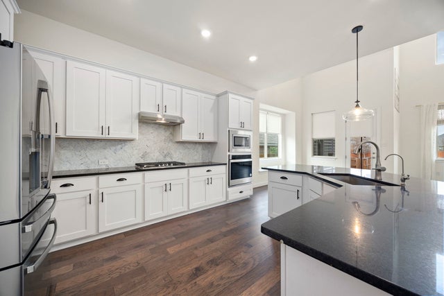 1098 Cherrystone Loop, Buda