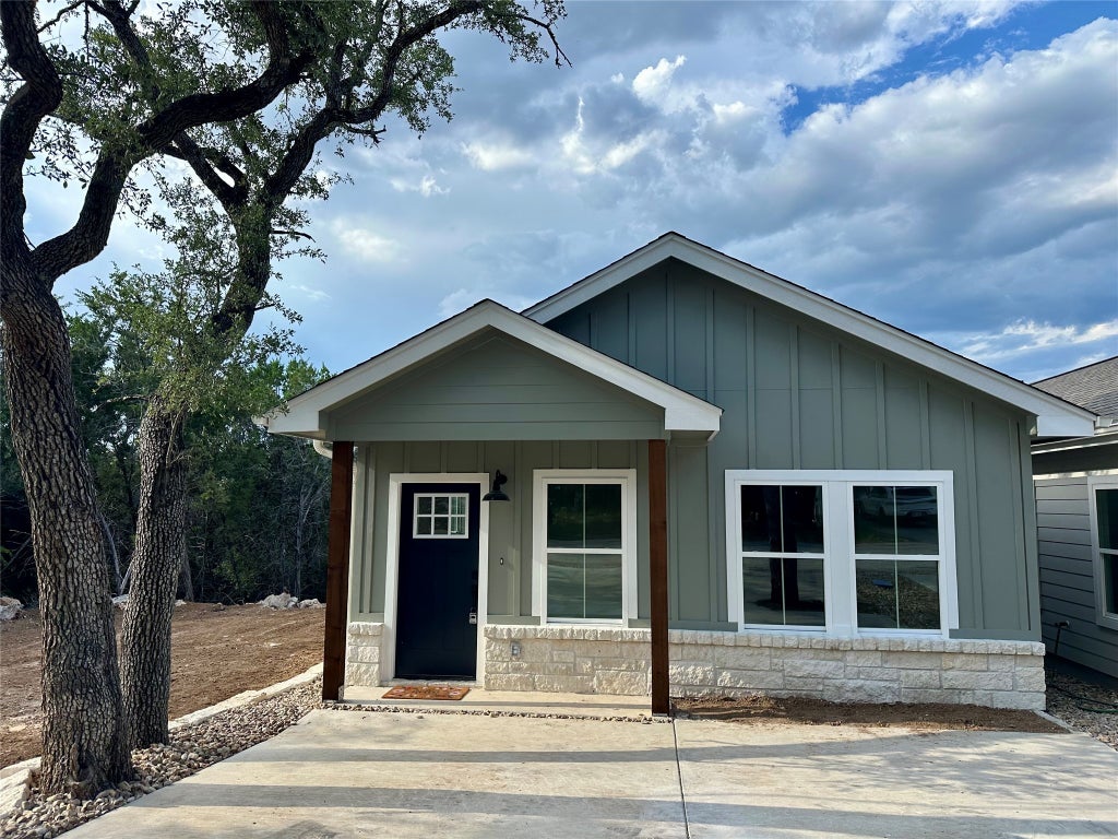330 Shady Bluff Drive, Wimberley