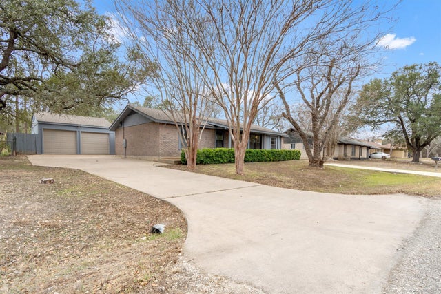 205 Hitching Post Drive, Kyle