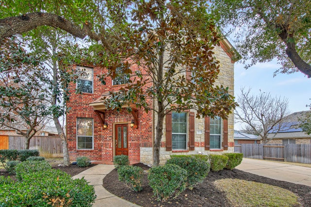 915 Mesquite Hollow Place, Round Rock