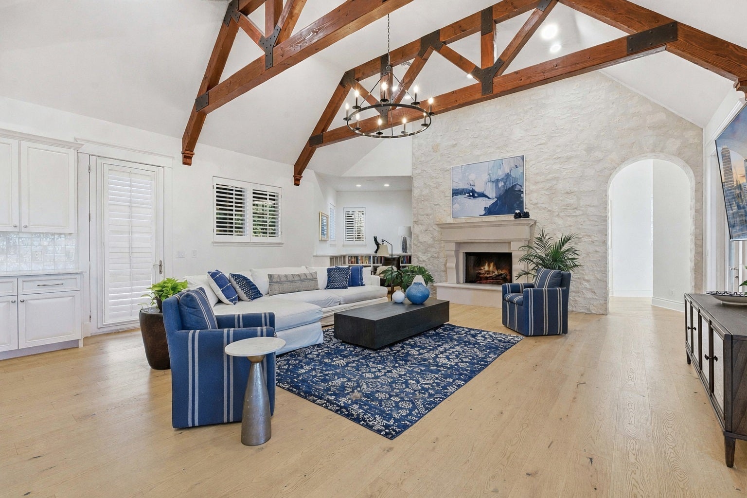 Photo of Listing #3218567