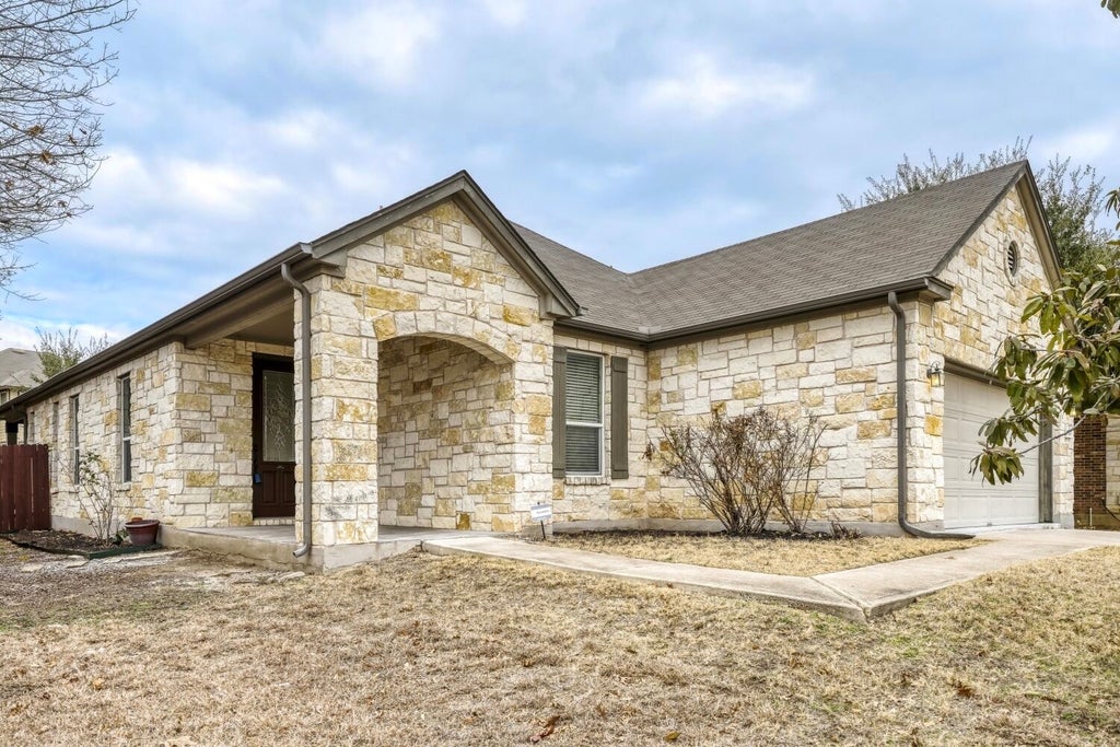 1100 Hyde Park Drive, Round Rock