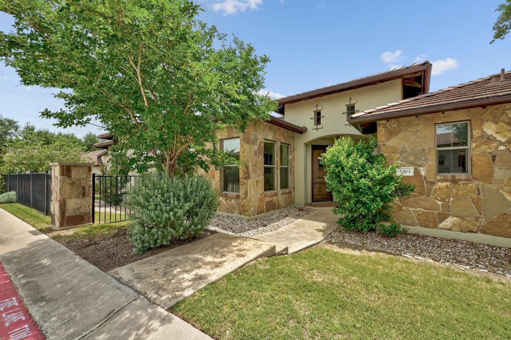 5303 Patagonia Pass, Austin