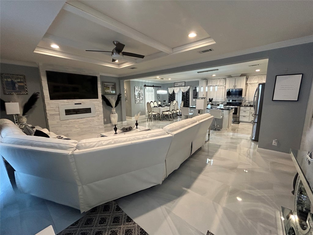 249 Hershal Lane, Cedar Creek