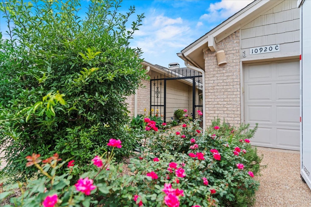 10920 Crown Colony Drive 2, Austin