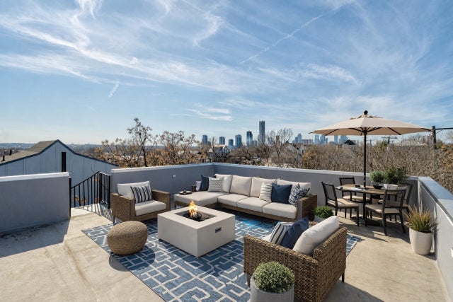 2014 E 9th Street 2, Austin