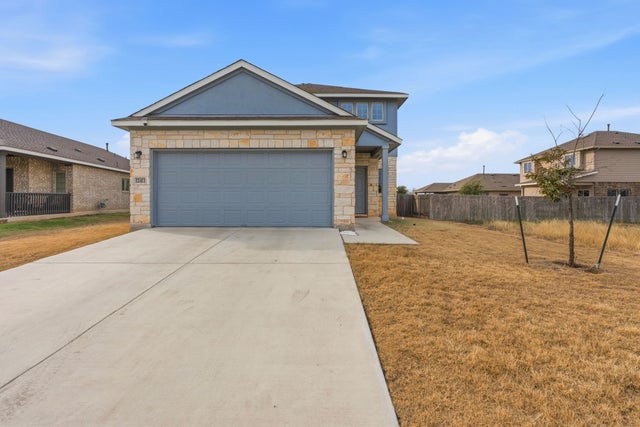 12413 Ostrich Trail, Manor