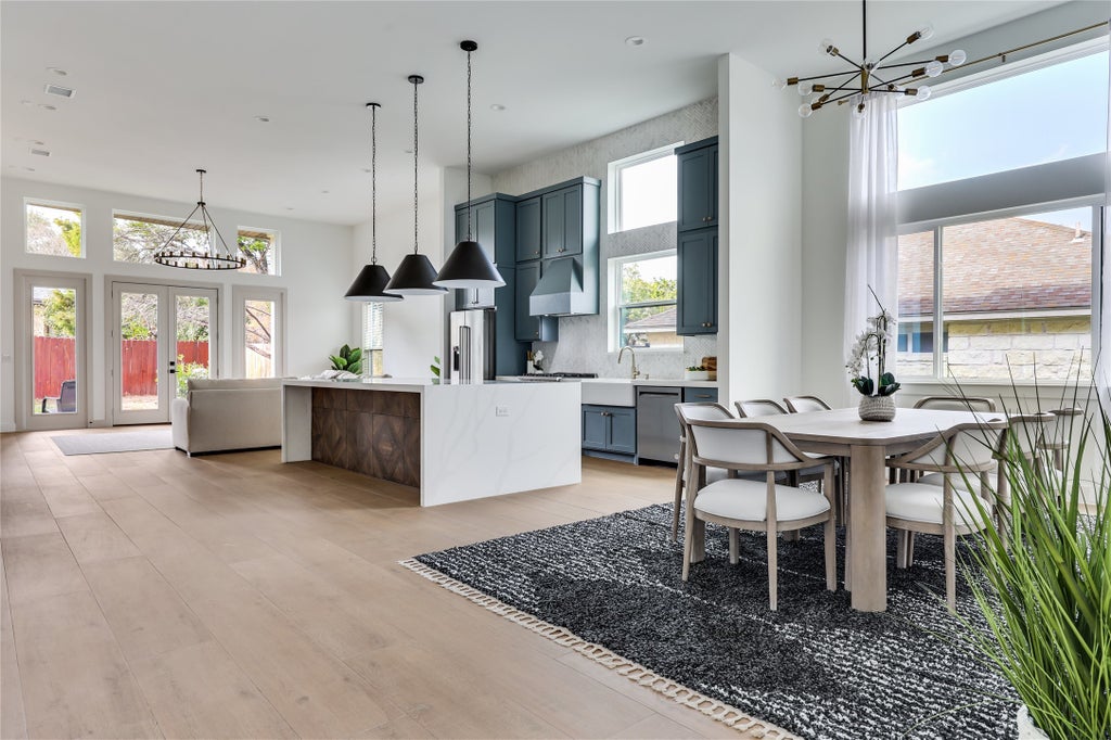 21408 Lakefront Drive, Lago Vista